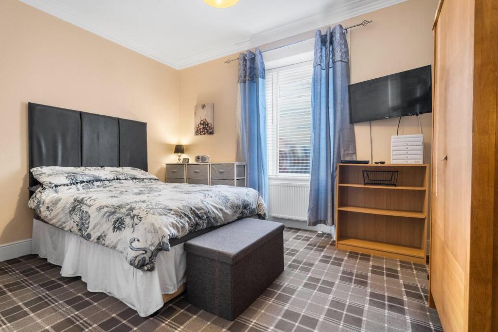 14 Brisbane Road, Largs 15.jpg