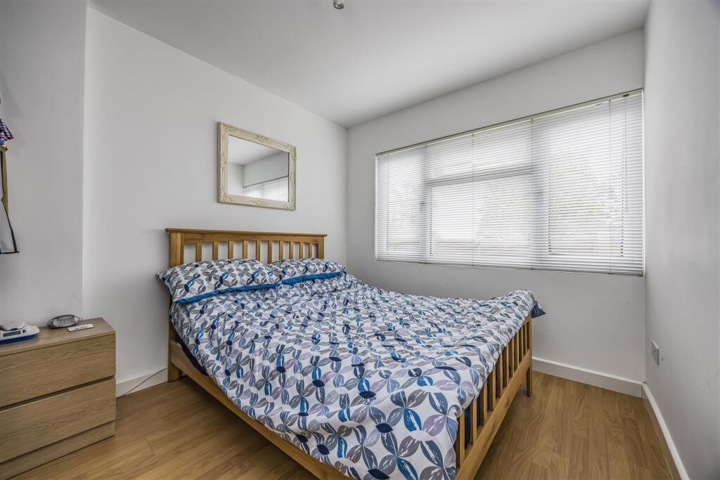 30 Uplands Road, Drayton-PorticoMarketing-SoldBy-3