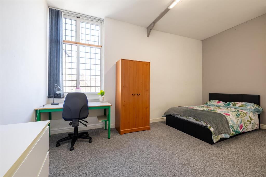 23 Castle Hill Flat 2_10.jpg