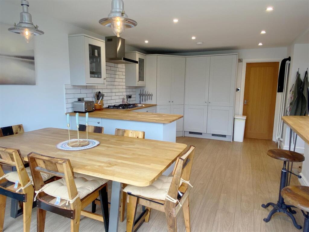 Break - Kitch 1.jpeg