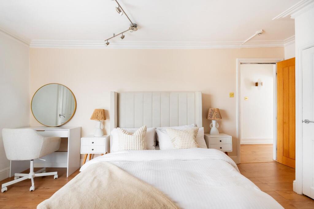 F21GHCN - Bedroom I.jpg