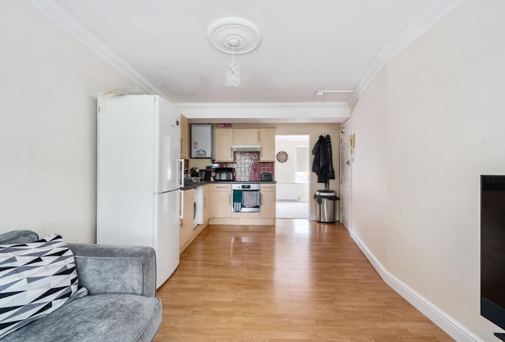 1279747-2-6825e48...