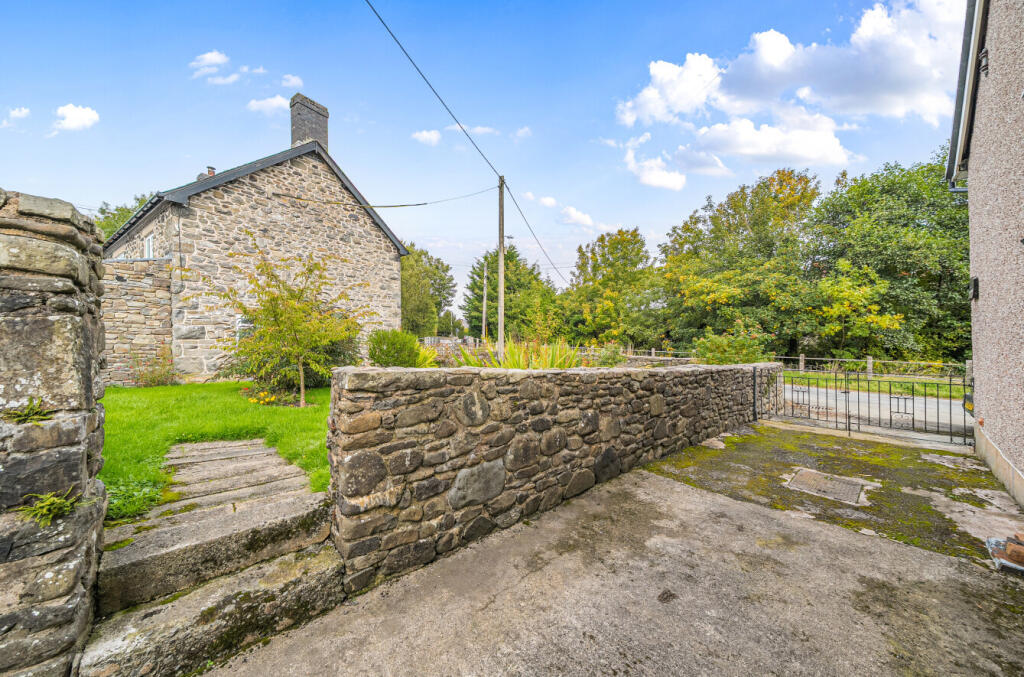 1360306-2-68da7b4...