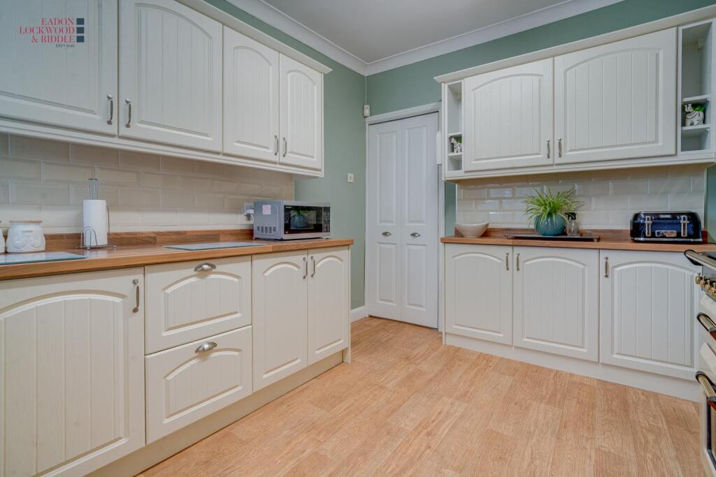 Kitchen 1.3.jpg