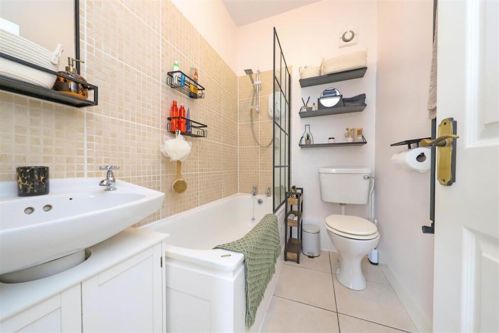 nicholas james montgomery bathroom_.jpg