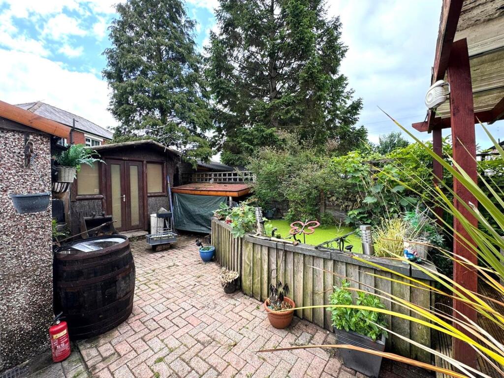 PHOTO-2025-06-06-12-22-10 7.jpg