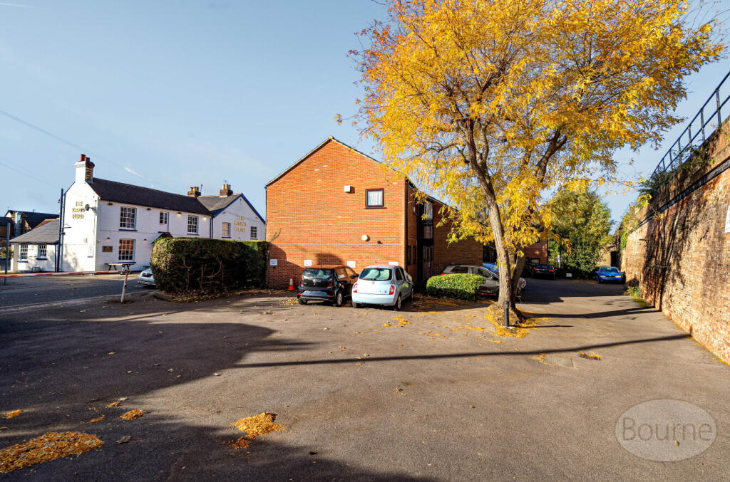 6e5c9f40-7e95-4d3...