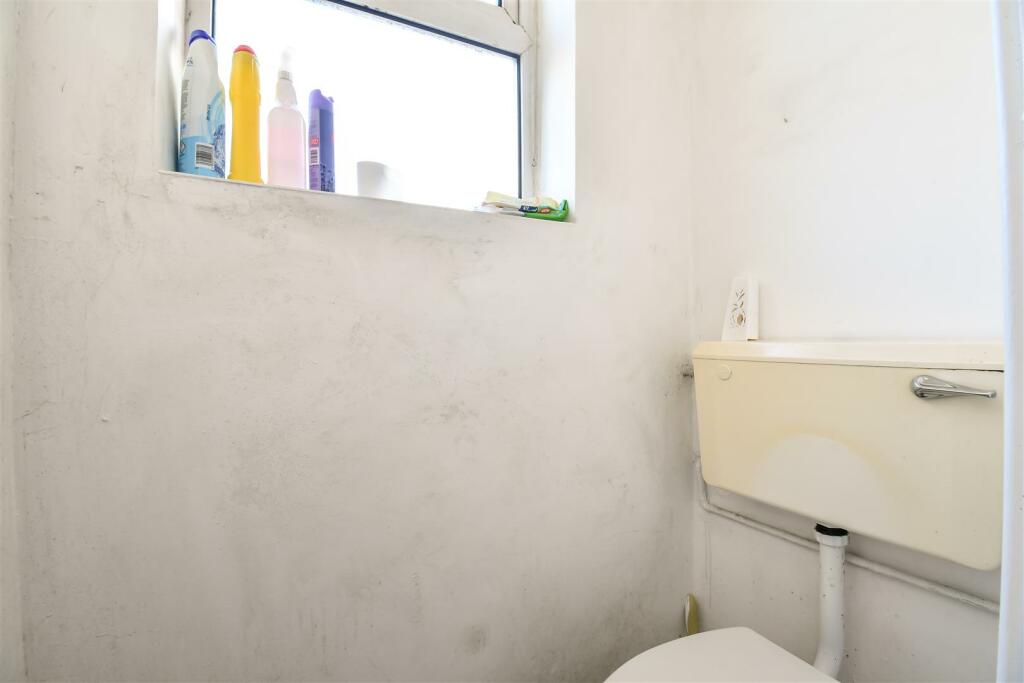 W.C Cloakroom
