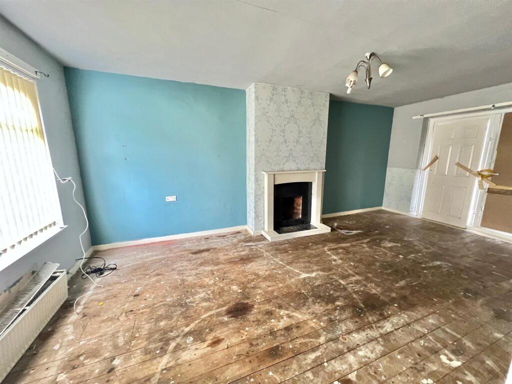 Bramleys Estate Agents - Kildare Crescent - Auctio