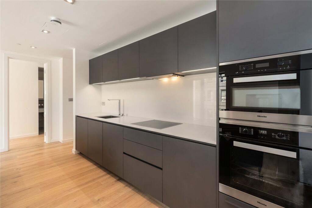 Kitchen/Reception