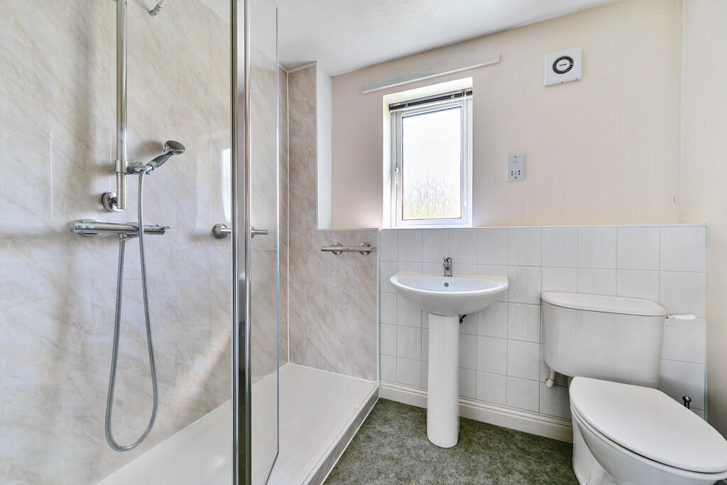 Family Shower Roo...