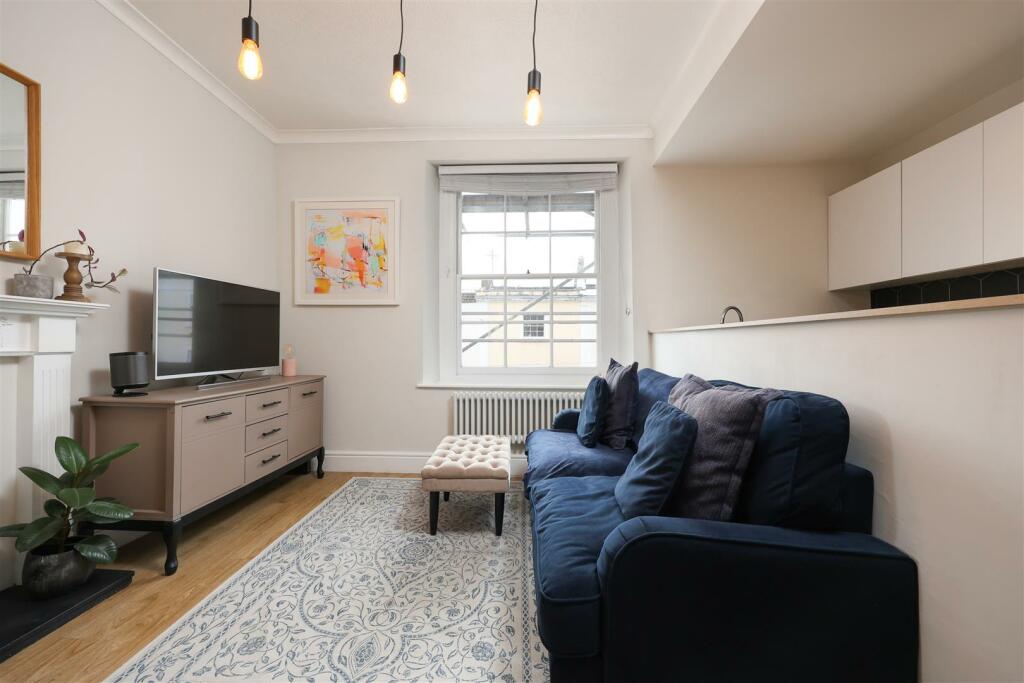 2FF 21 Southleigh Rd 10.JPG