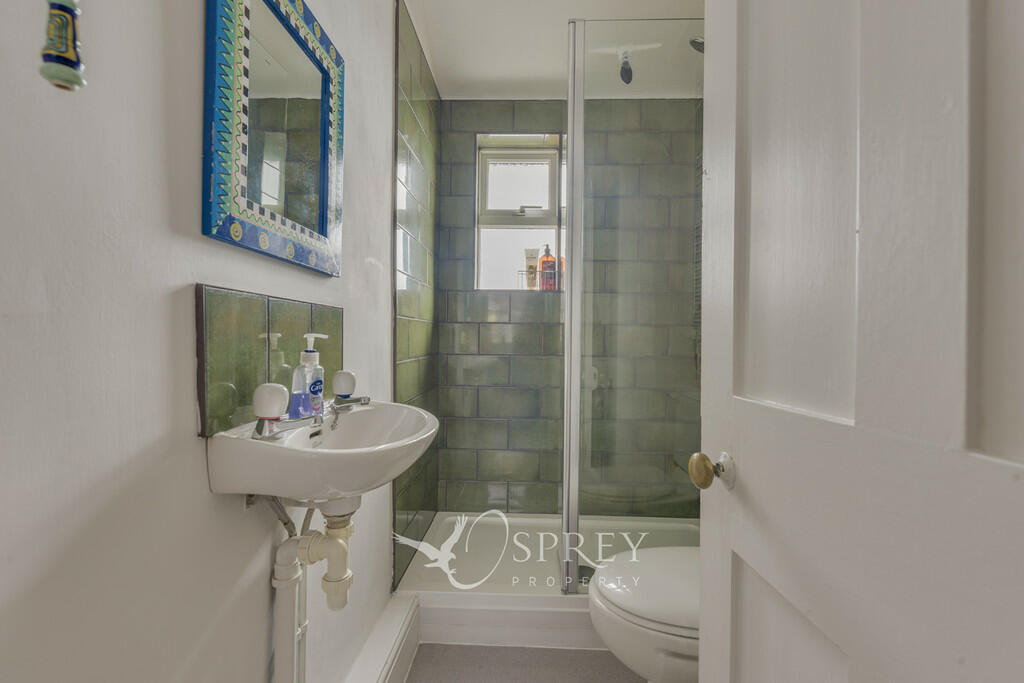 Downstairs Shower...