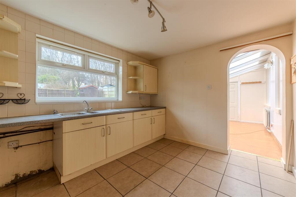 6 Woodfield Road-13.jpg