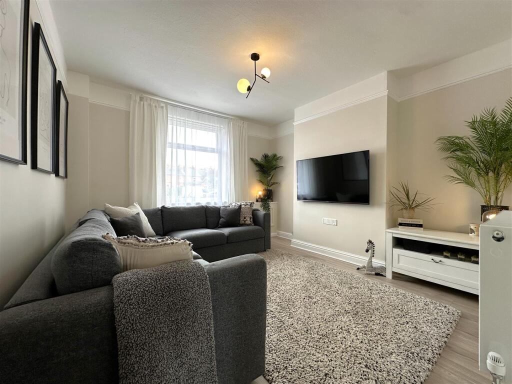 Lounge 407