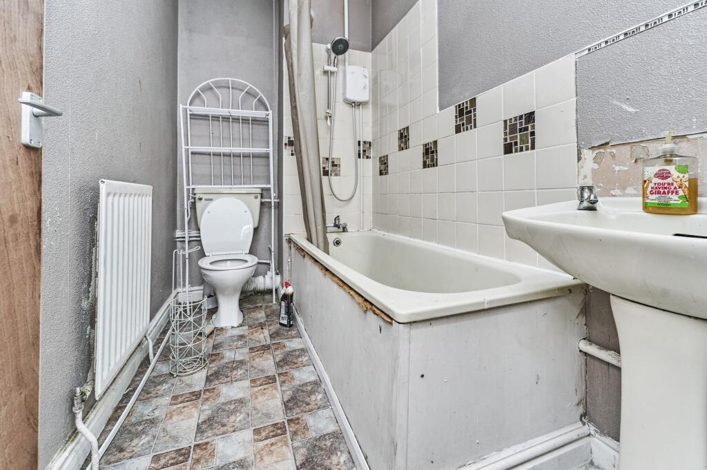 31 Booth Street, Darlaston, Wednesbury, West Midlands, WS10 8JB