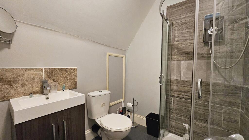 Top Floor Shower Room