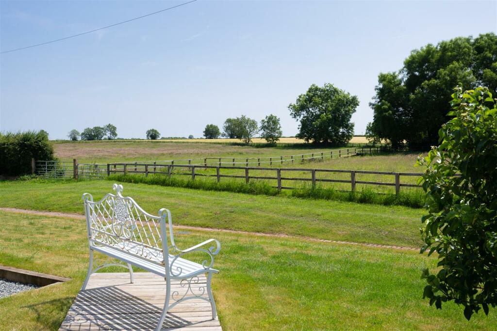 Apple Tree Cottage-06.jpg