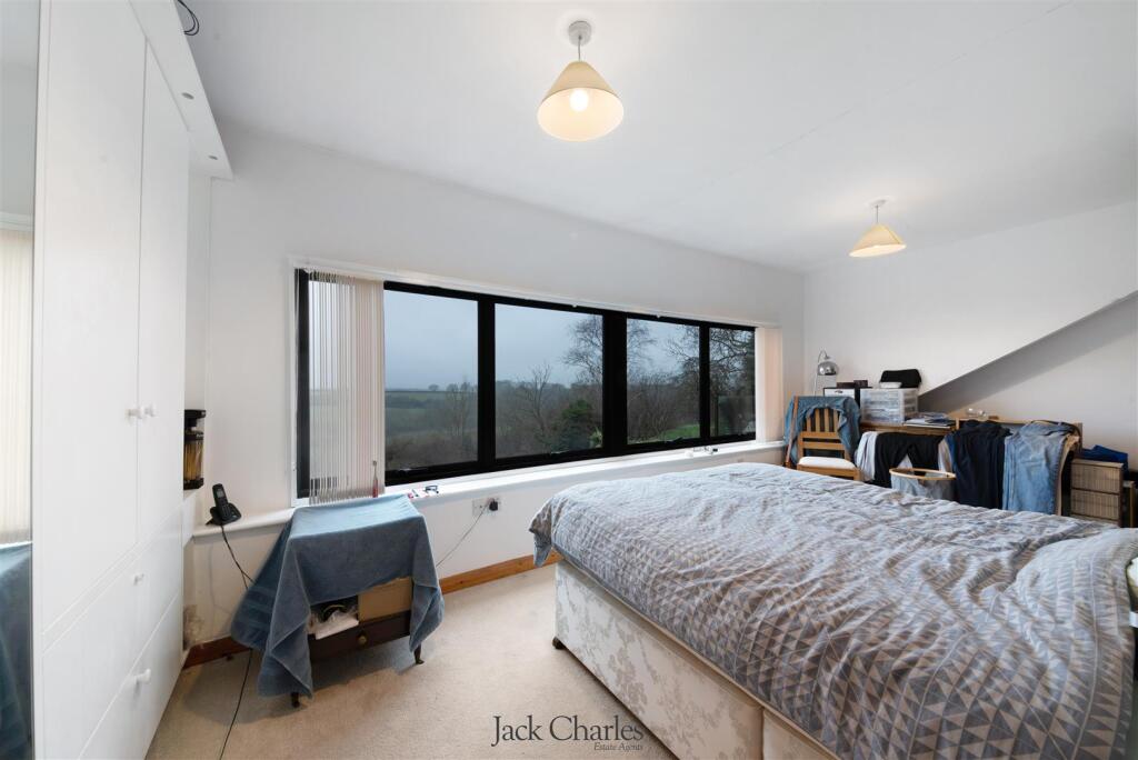 21 Greenacres-6.JPG