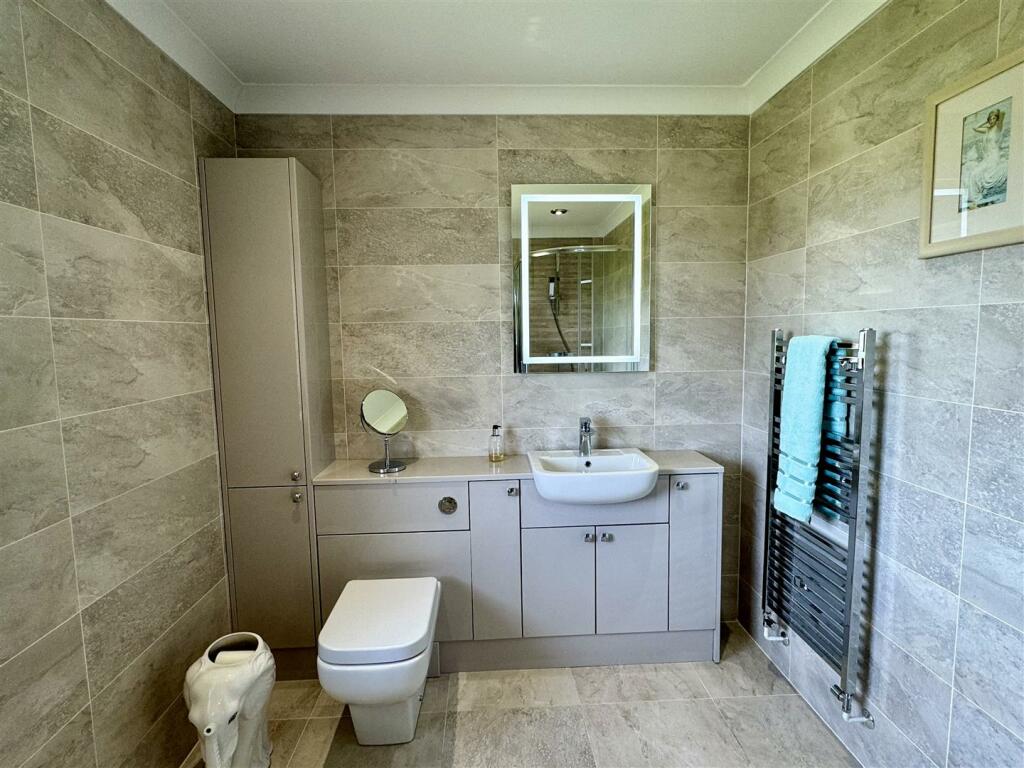 En-suite Shower Room