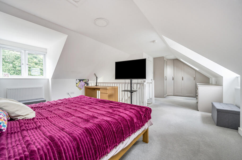 1324895-5-6876679...