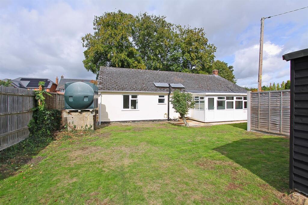 Rose Cottage, 17a Picket Piece (19).JPG