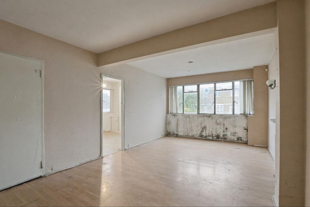 54 Pullman Court, Streatham Hill, Streatham, London SW2 4ST