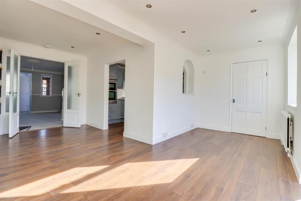 Dining/Sitting Room