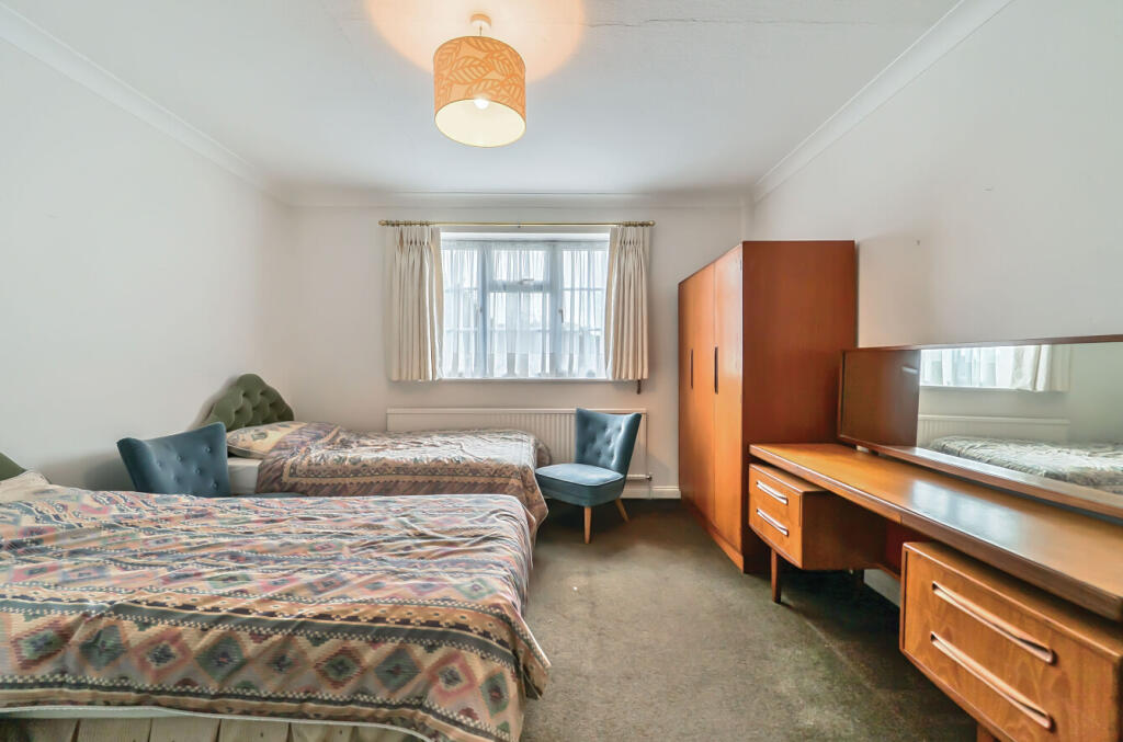 1300627-8-6836f83...