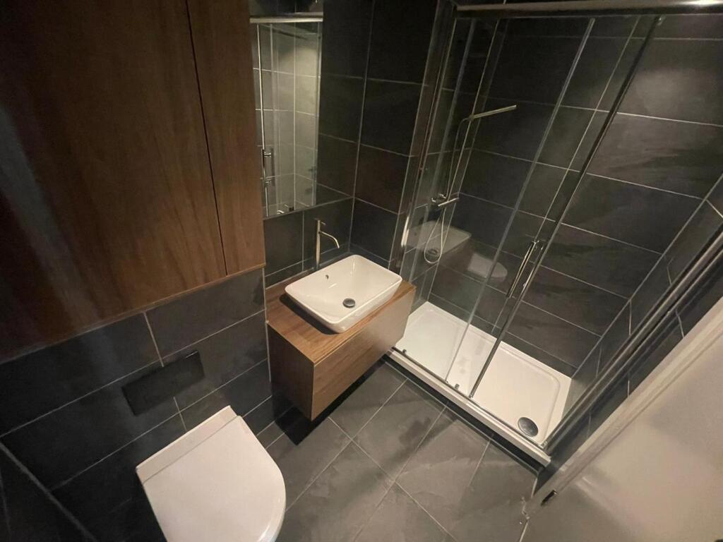 Ensuite