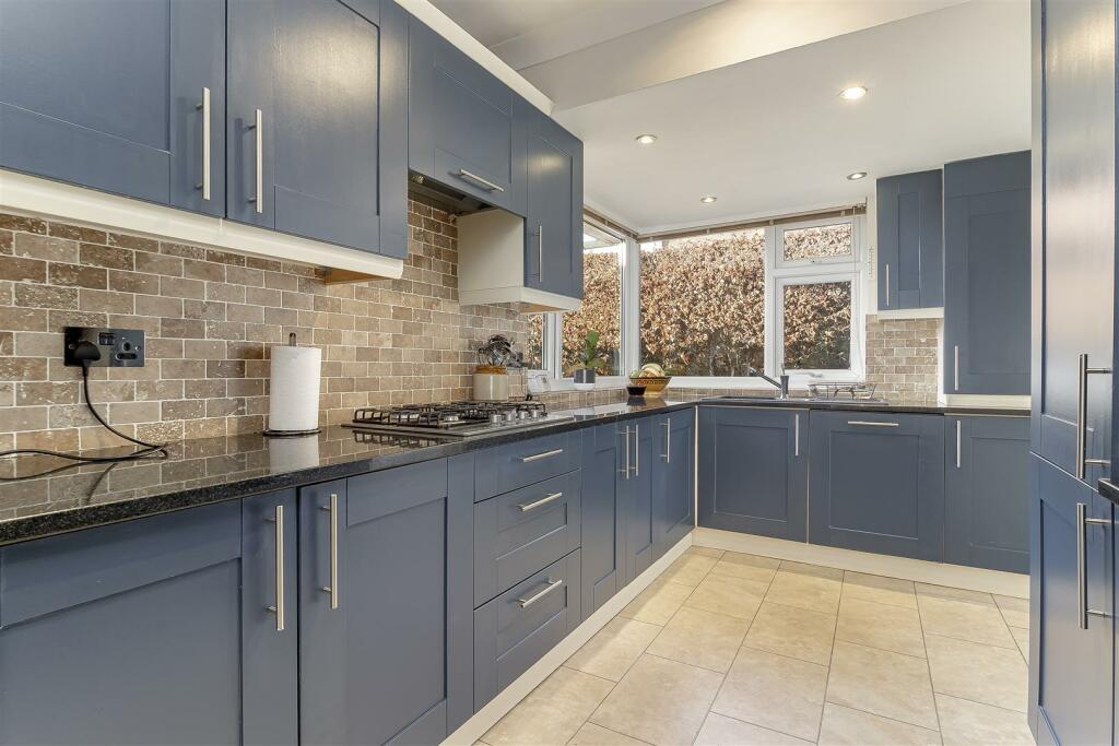 Kitchen - C.jpg
