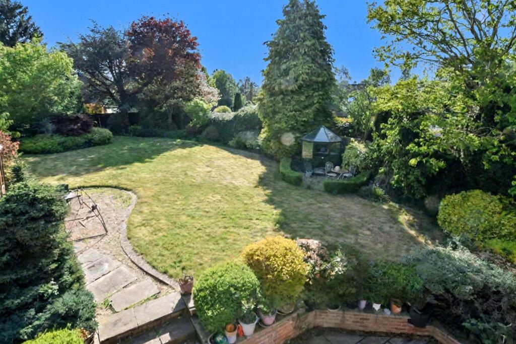 Main Street Rear Garden.jpeg