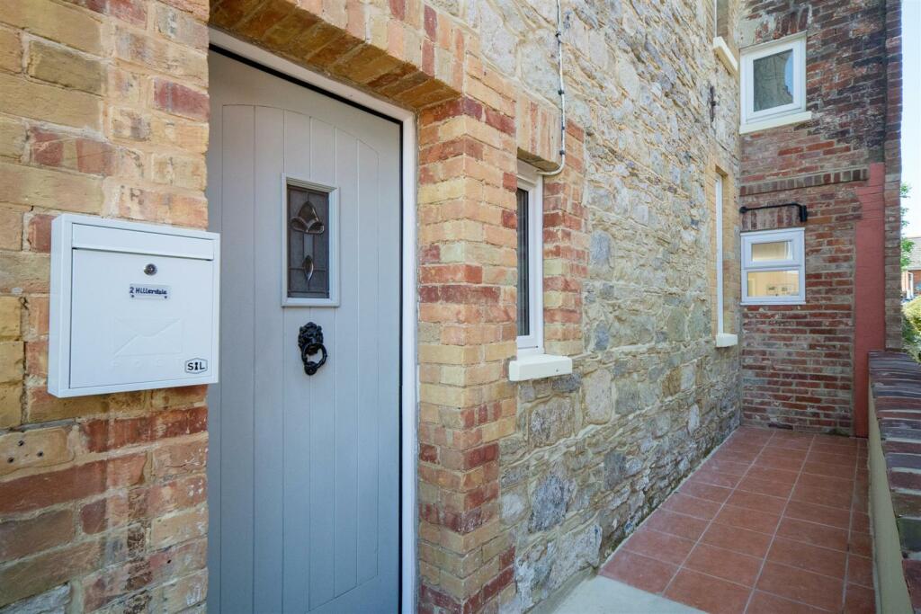 1813-018-websize.jpeg