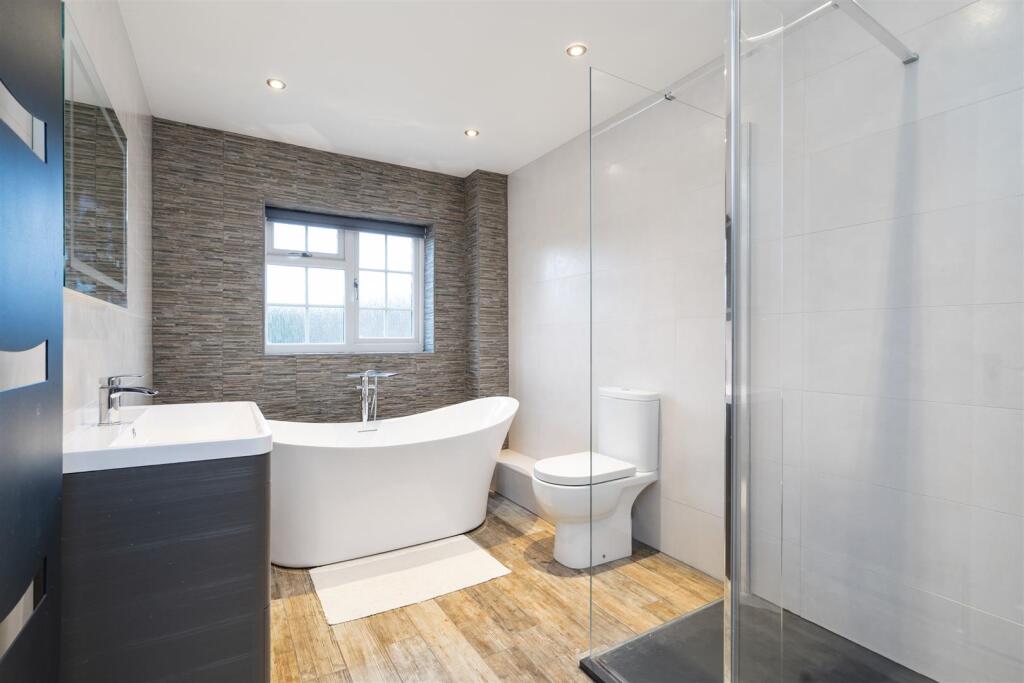 2 Nichols Close_17.jpg