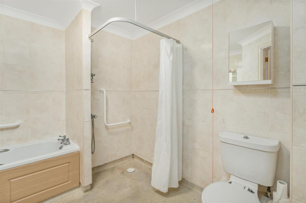 7 Foxhall Court, Banbury-12.jpg