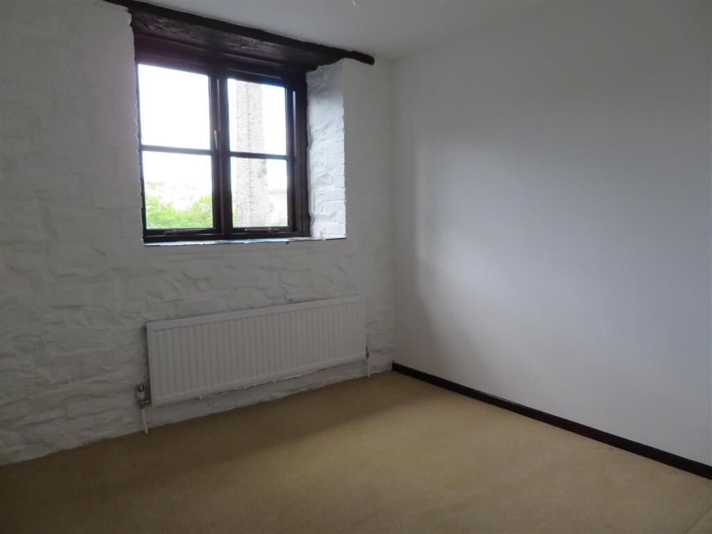 Bedroom Three / Study