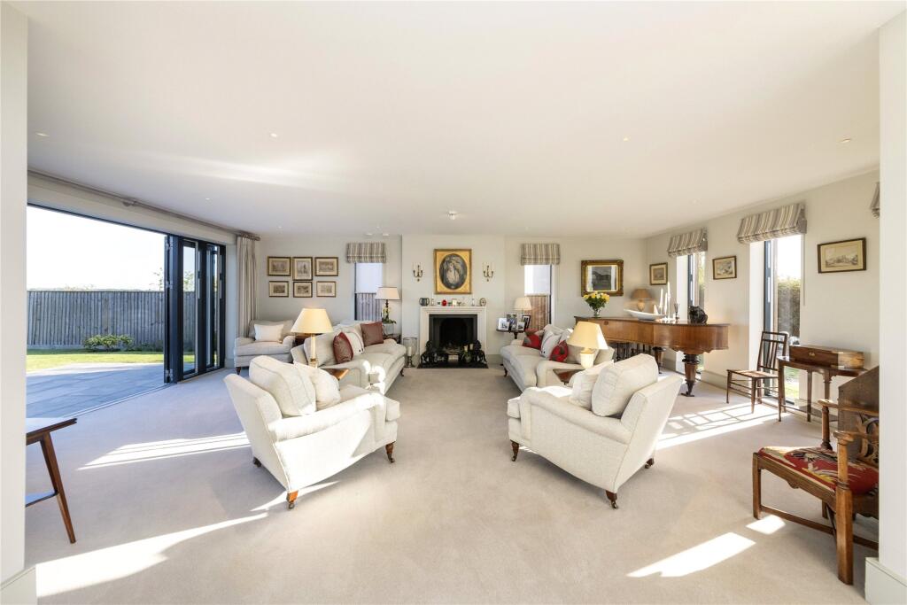 Sitting Area