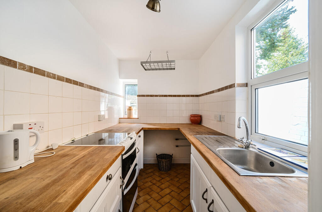 1294912-15-682b4c...