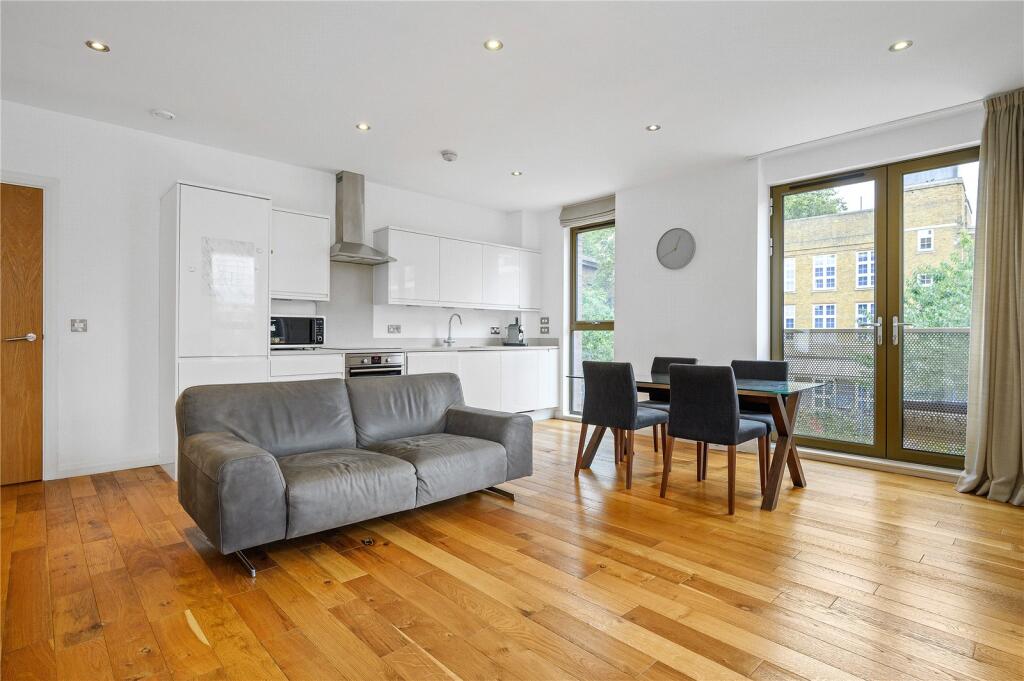 Reception / Kitchen