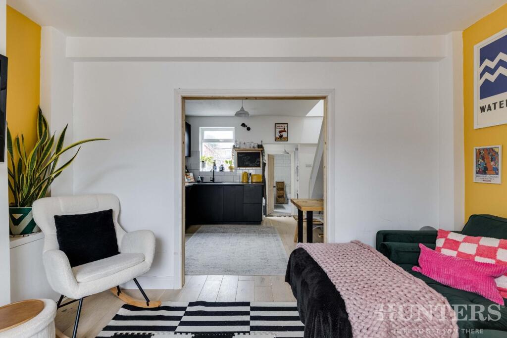 8 Halefield Road N17 9XR-07.jpg