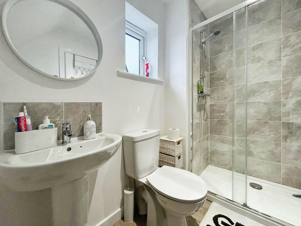 0bd9c5ac-WhatsApp...