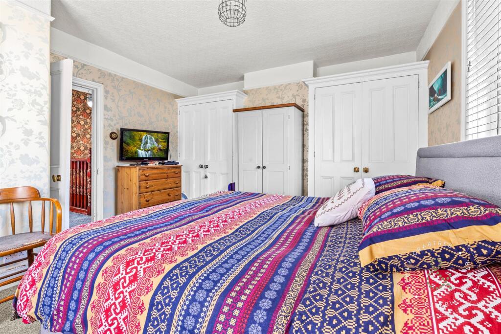 Commercial Road, Hern Crabtree (27).jpg