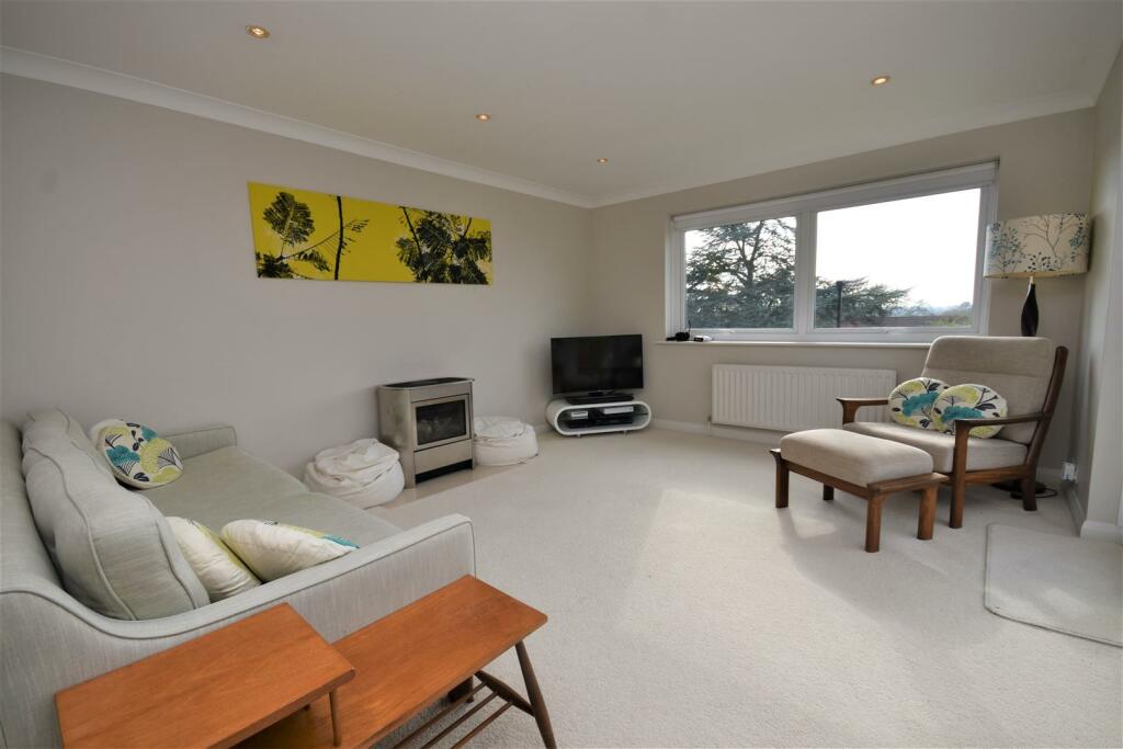 Sitting Room.jpg