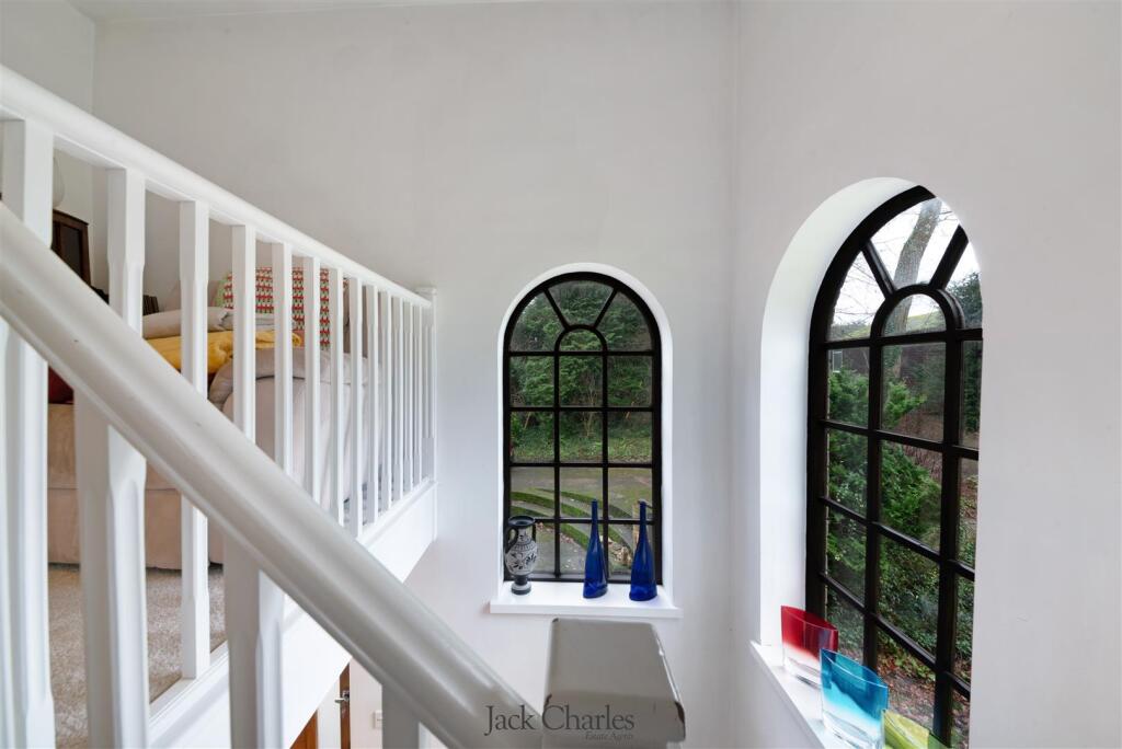 21 Greenacres-2.JPG