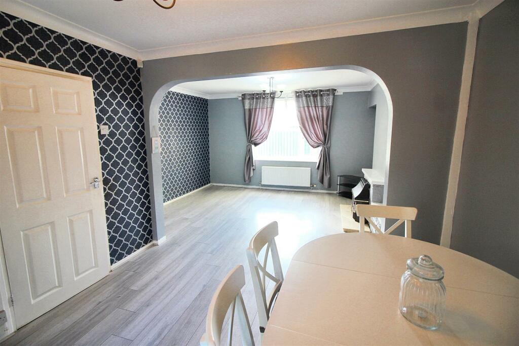 loungediner (2).jpeg