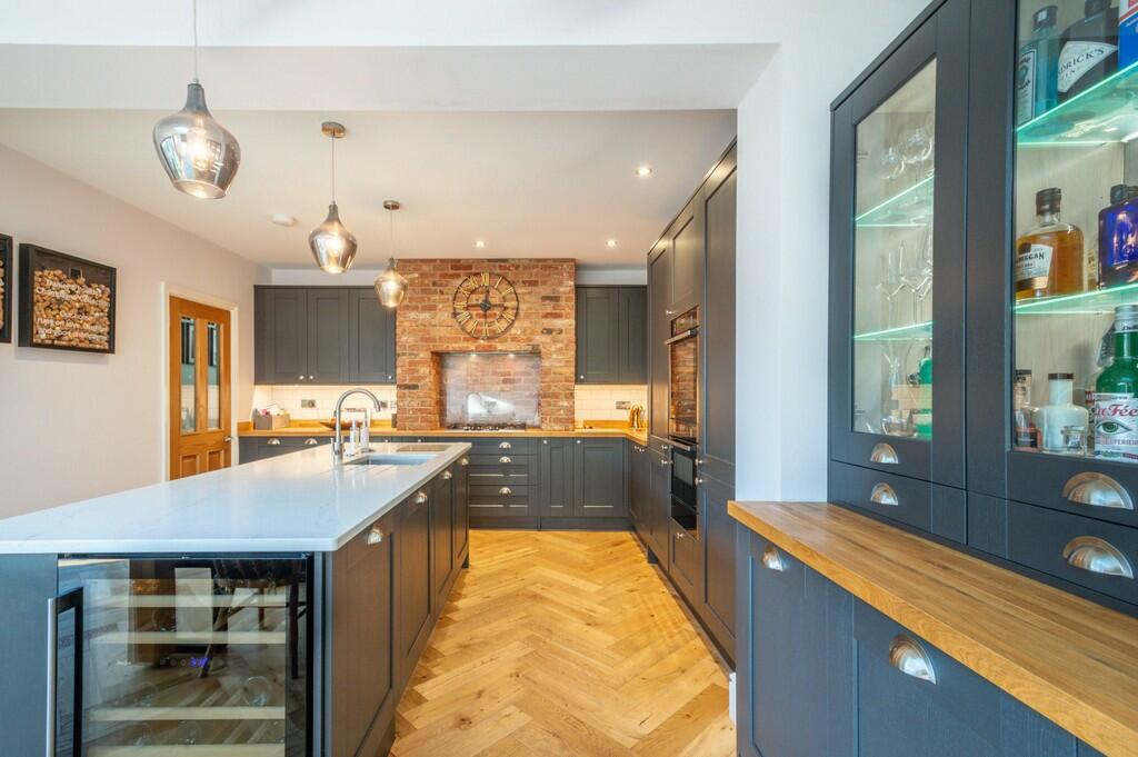 26 Oxford Street-...