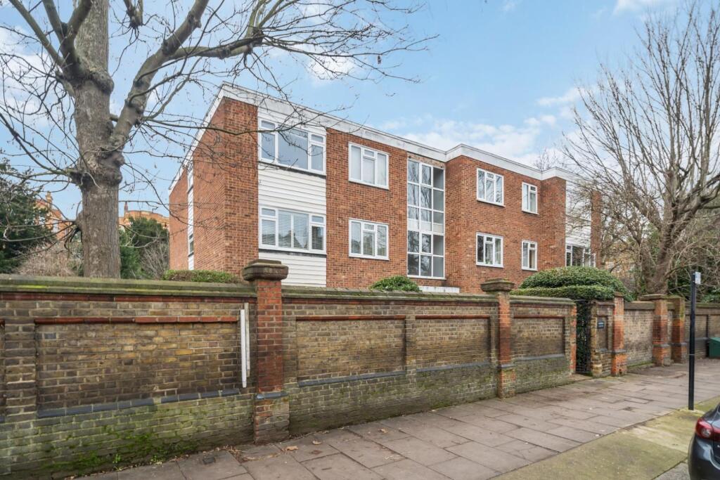 2 Courtfield Ph11.jpg