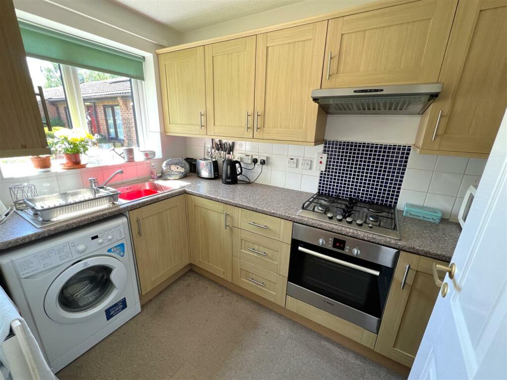 Kitchen A.JPG