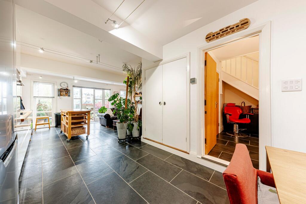 Kitchen/Dining/Living Room (7)