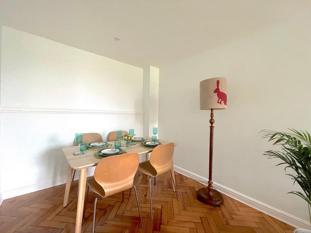 Living Room/Dining Room (8)